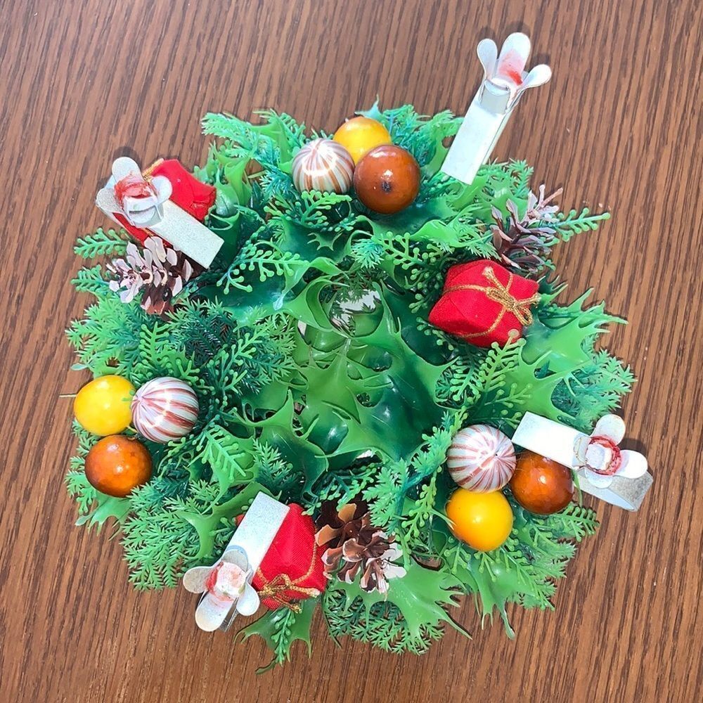 ‎Vtg metal Christmas candle holder with greenery